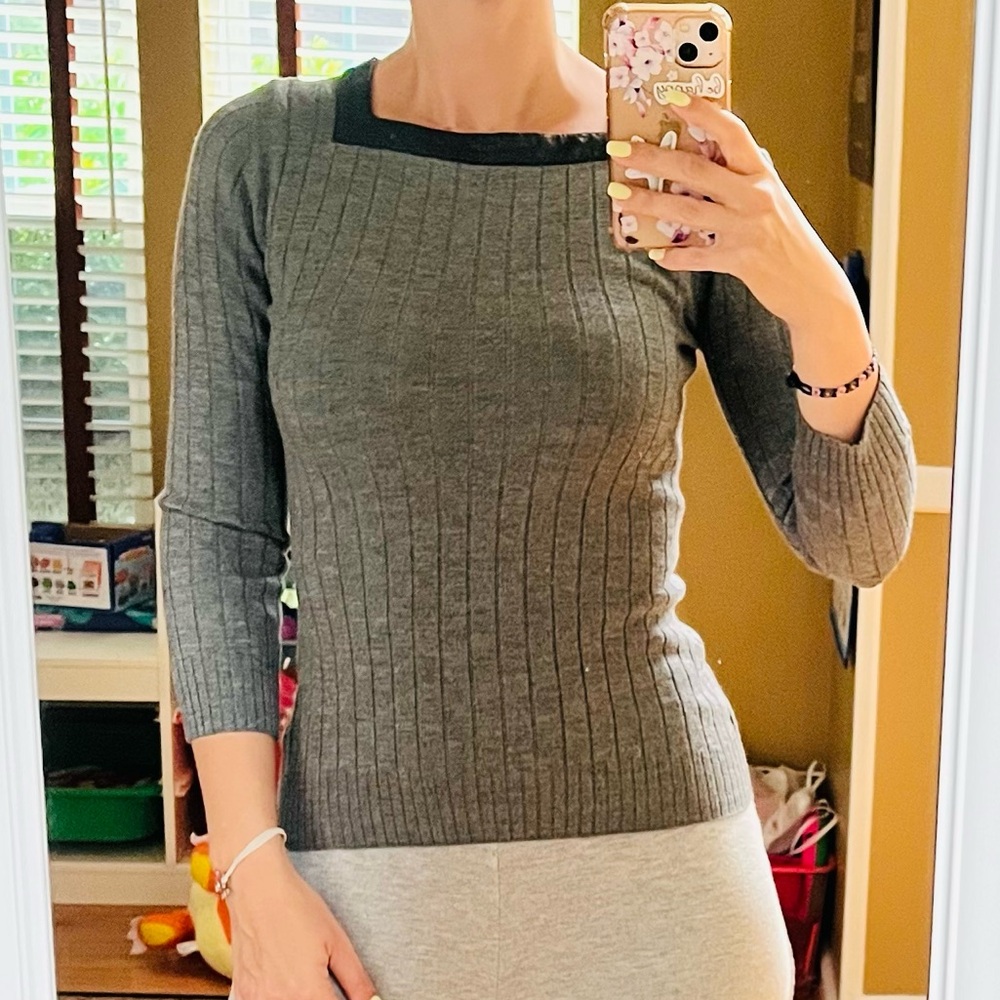 St John Leather Trim 3/4 Sleeve Ribbed Knit Top